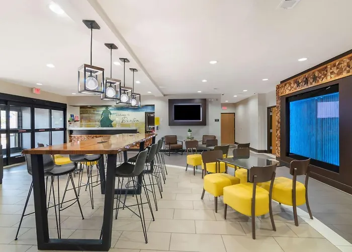 Best Western Plus Denton Inn & Suites