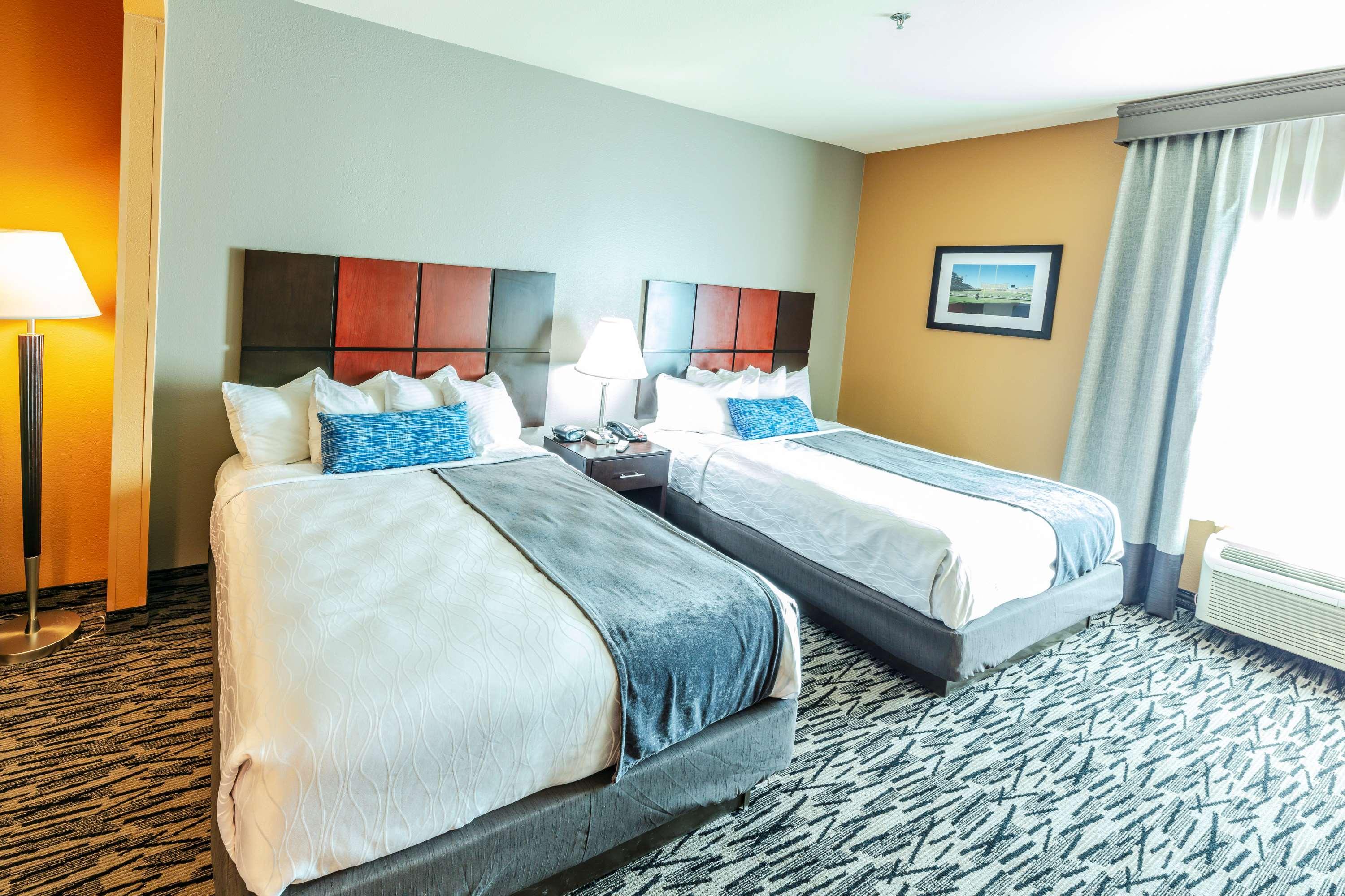 Hotel Western & 3*