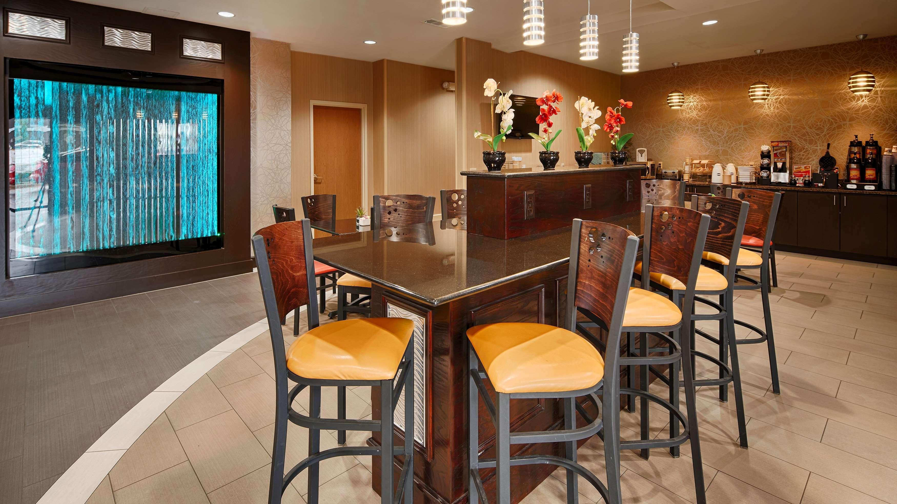 Hotel Western &