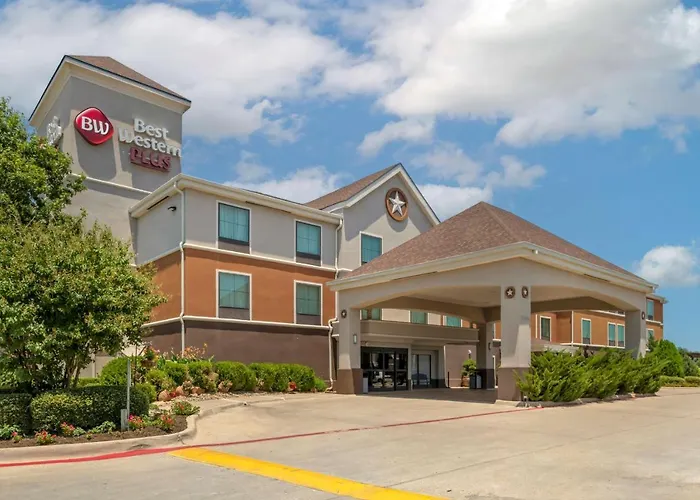 Best Western Plus Denton Inn & Suites