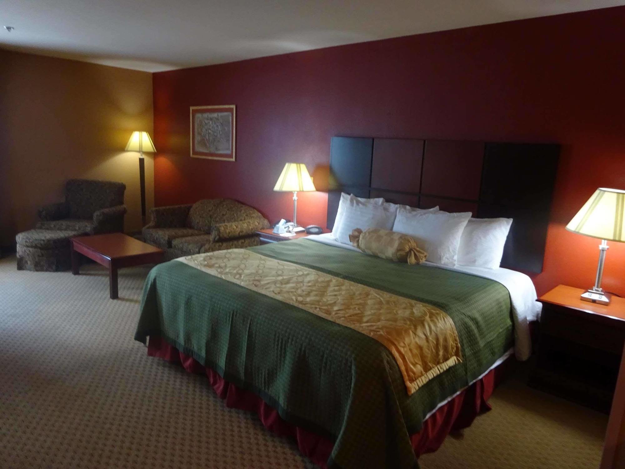 Hotel Western & Denton